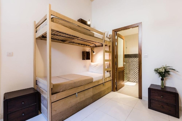 Two Pillows Boutique Hostel (Sliema)